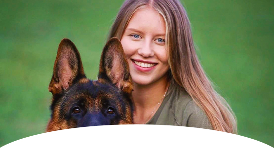 Hundeprofi Anna Maier